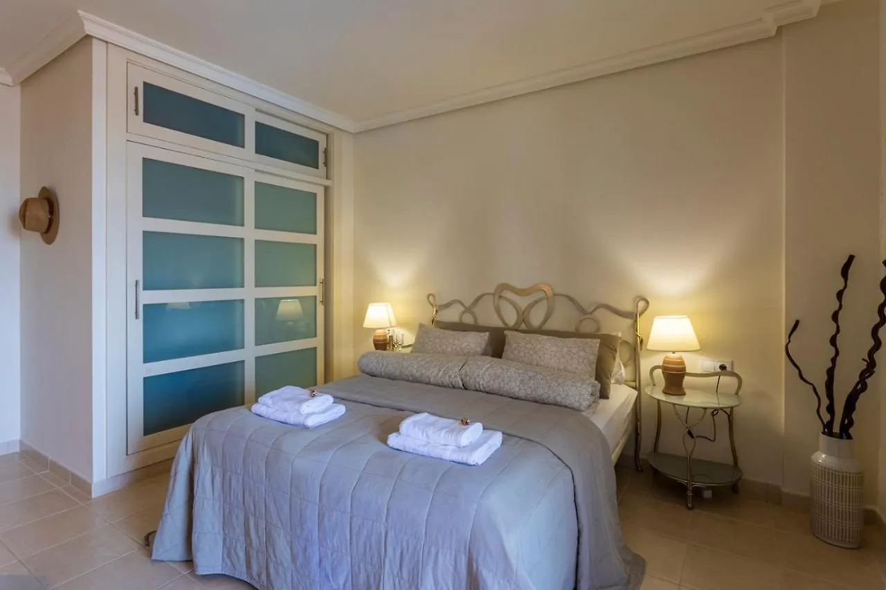 M&R Apartamento - Swimming Pool - Garage - Ac Puerto de Santiago  Spanien